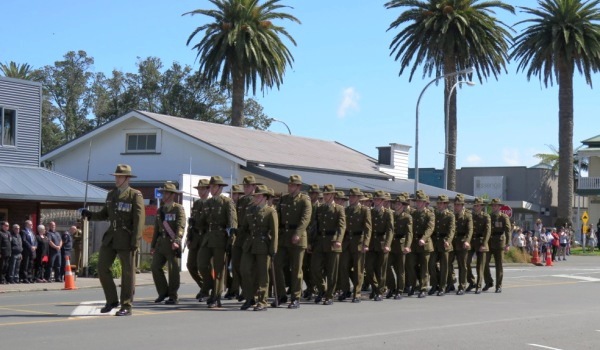 161 Battery march into position before the review stand in Wainui Rd
