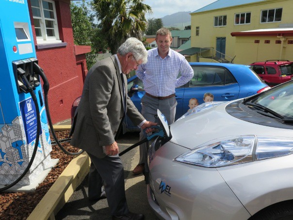 Waikato Deputy Mayor Dynes Fulton charges up a Nissan Leaf