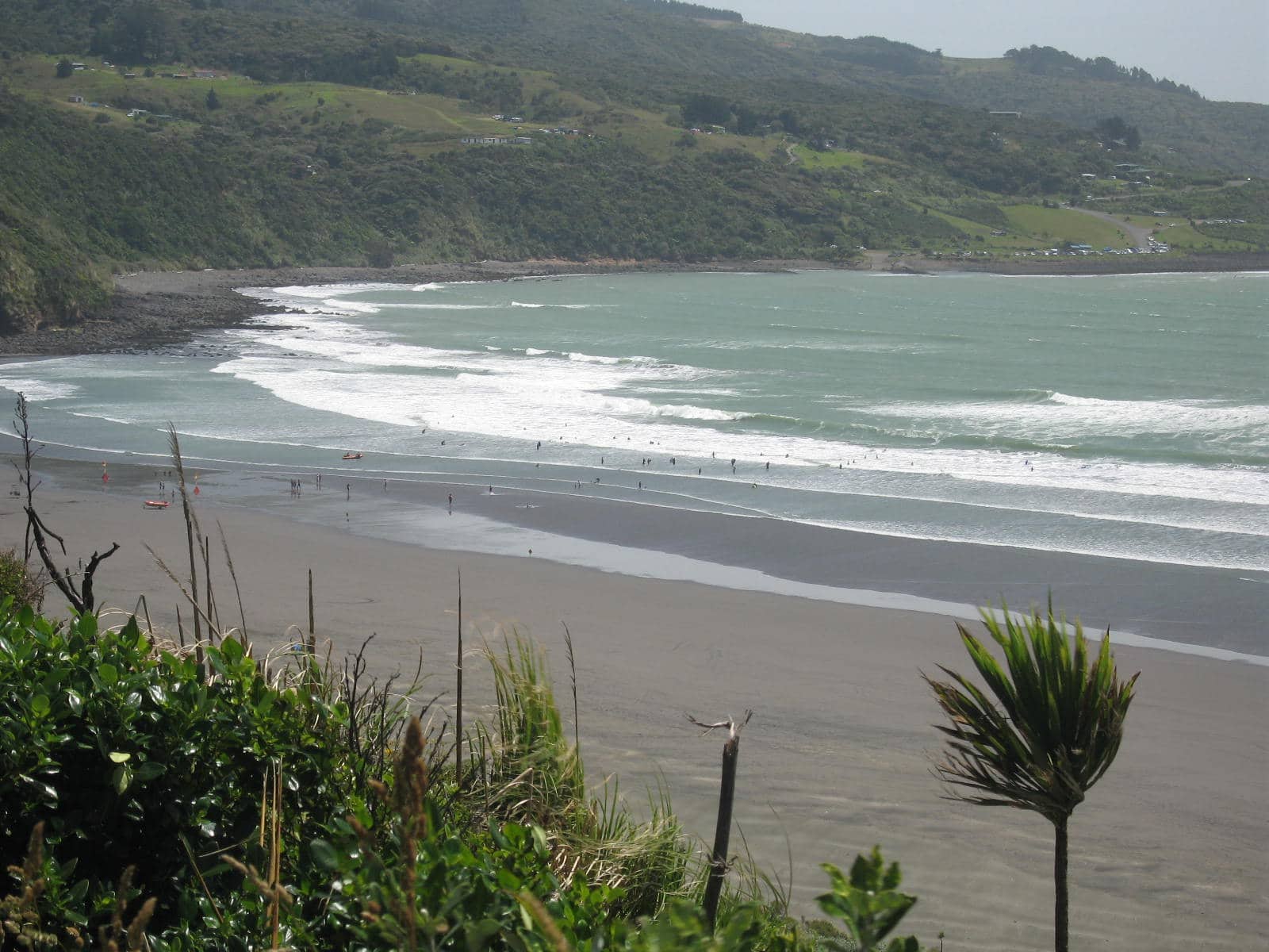 100101ngarunuisurfersimg_5204