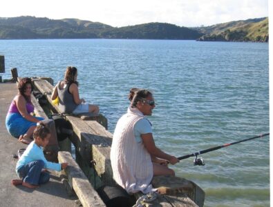 100211fishingraglanwharfimg_2098_0