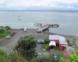 Kawhia Wharf and harbour 130904kawhia