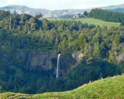 Bridal Veil Falls from Newton Rd walk 140130bridalveilfalls