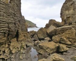 Schnackenberg Bay - probably the most interesting bay on this coast 140417schnackenbergbay