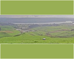 View from Hills' farm on Te Hutewai Rd – where the radio masts are, only 160m above Raglan but good views across harbour and coast 141016viewfromhillsfarm