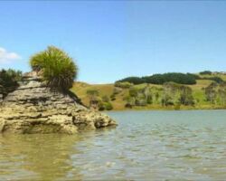 Kayaking over to the limestone formations on the Northern side of the harbour 151210limestonekayaking