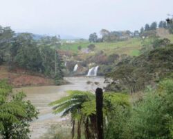 Okete Falls Okete Falls - Image John Lawson